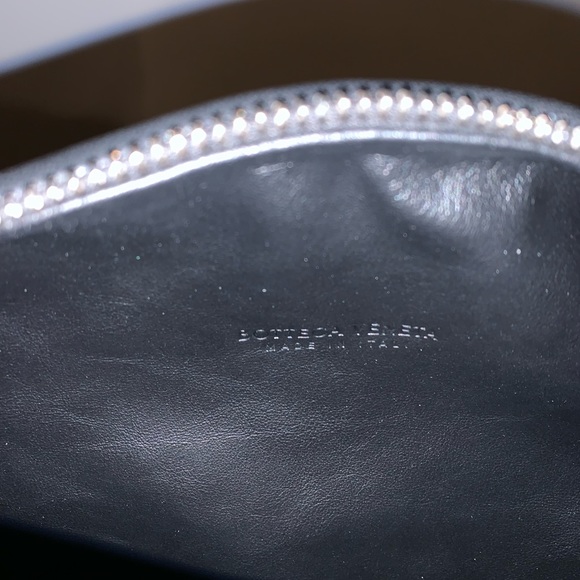 Bottega Veneta Teen Jodie - black - Picture 6 of 6